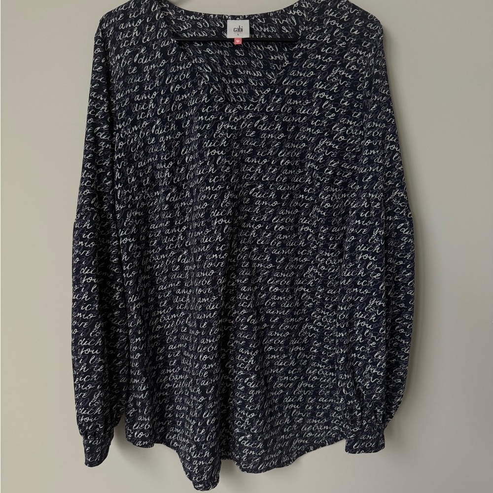 Cabi Te Amo Love You Blouse in navy and white